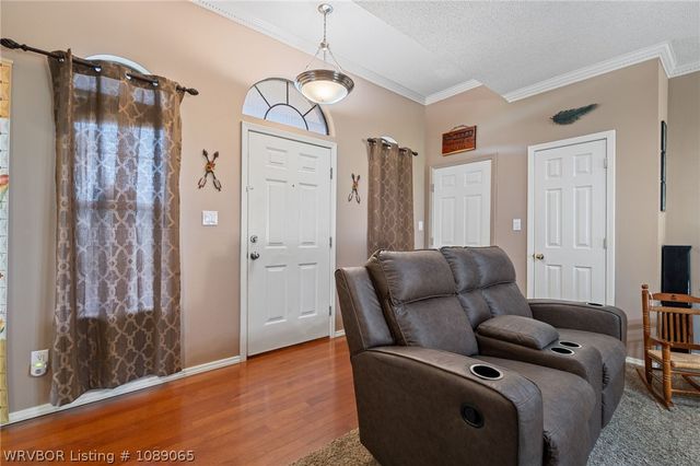 1706 Valley View Street, Van Buren, AR 72956
