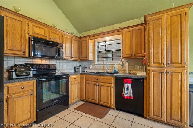 1706 Valley View Street, Van Buren, AR 72956