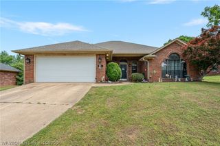 1706 Valley View Street, Van Buren, AR 72956