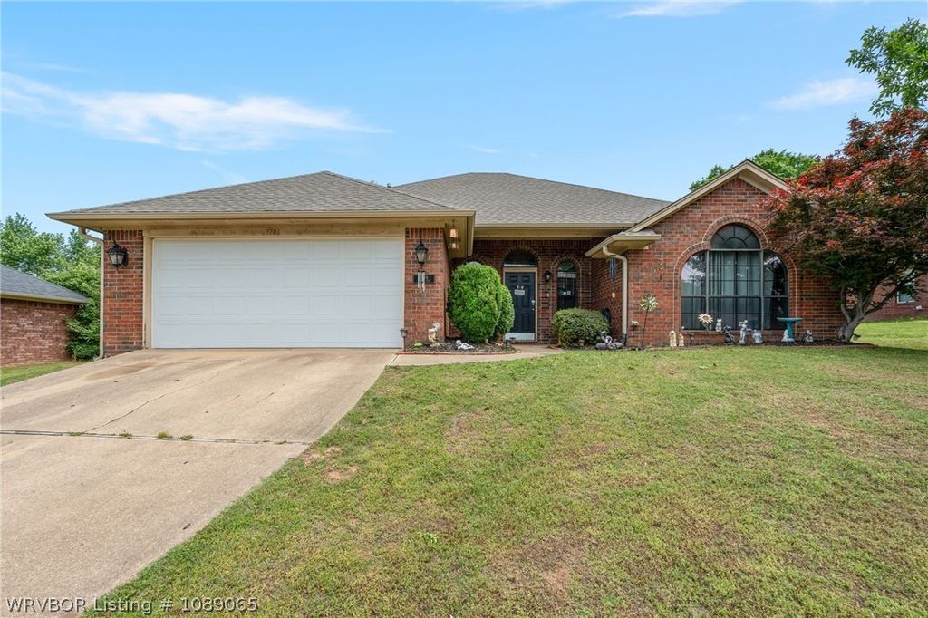 1706 Valley View Street, Van Buren, AR 72956