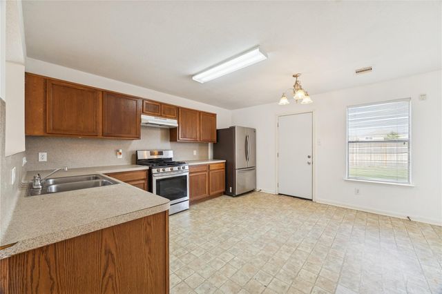 18726 Remington Park Drive, Houston, TX 77073