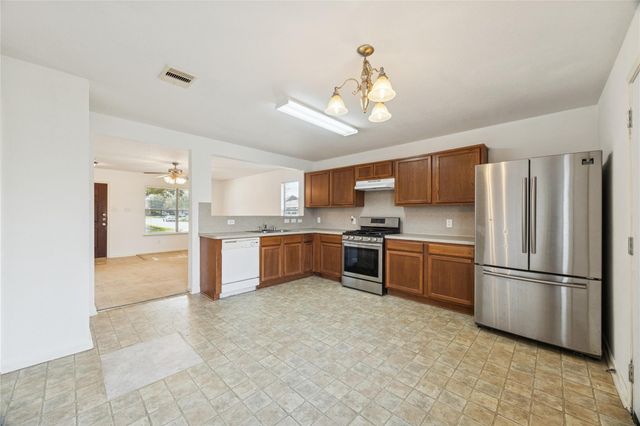 18726 Remington Park Drive, Houston, TX 77073