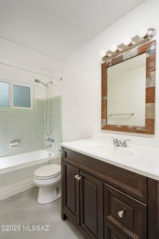 3581 E Seneca Street, Tucson, AZ 85716