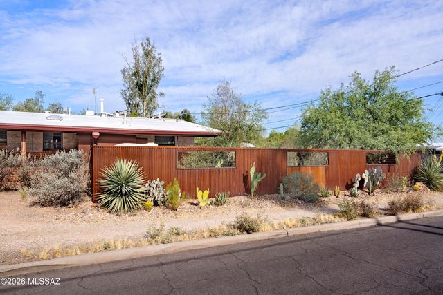 3581 E Seneca Street, Tucson, AZ 85716
