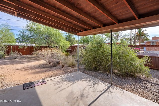 3581 E Seneca Street, Tucson, AZ 85716