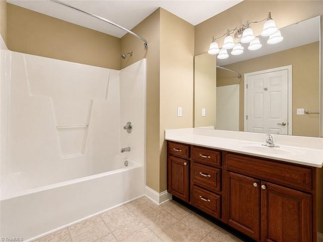 858 George Murphy Road, Winston-salem, NC 27107