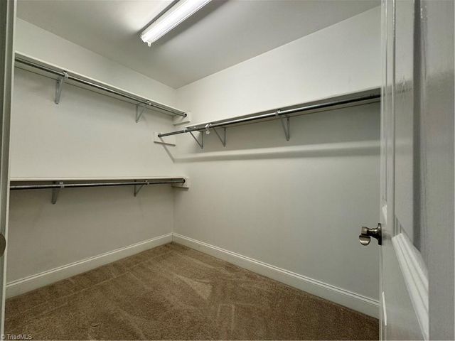 858 George Murphy Road, Winston-salem, NC 27107