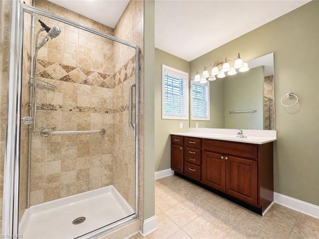 858 George Murphy Road, Winston-salem, NC 27107