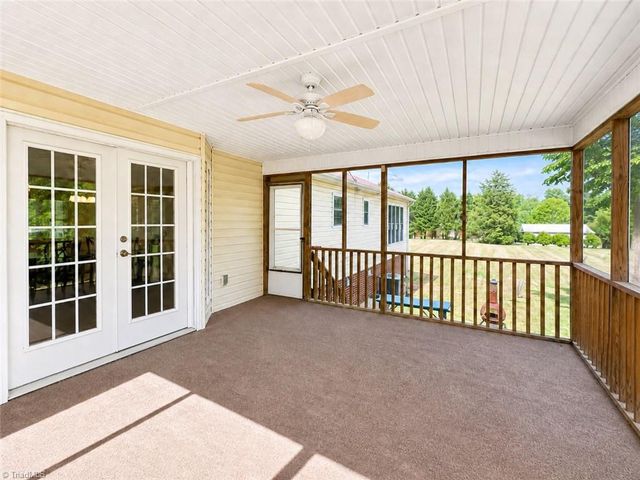 858 George Murphy Road, Winston-salem, NC 27107