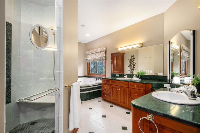 8614 24th Avenue, Jenison, MI 49428