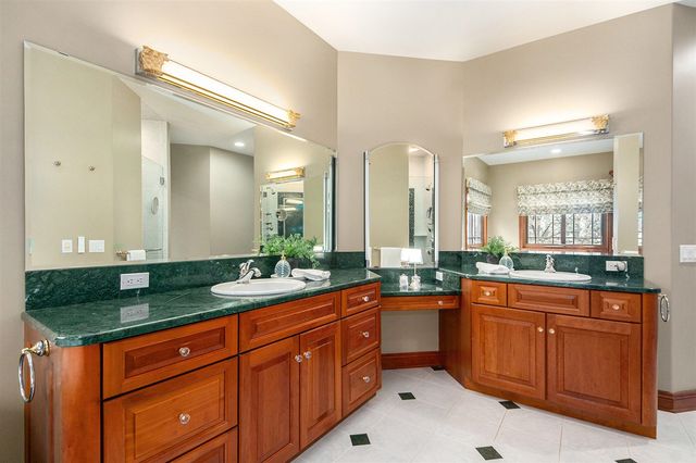 8614 24th Avenue, Jenison, MI 49428