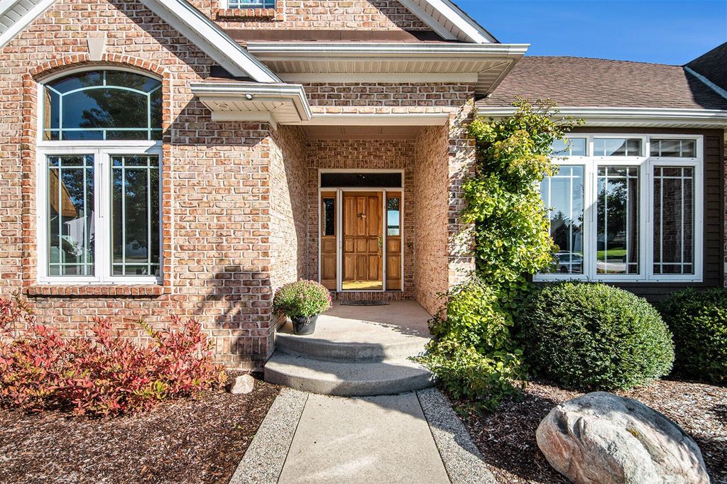 8614 24th Avenue, Jenison, MI 49428