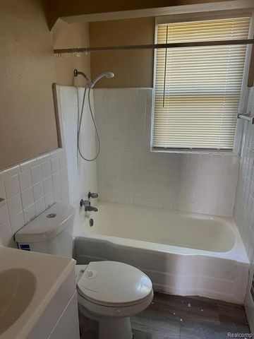 19337 Annott Street, Detroit, MI 48205