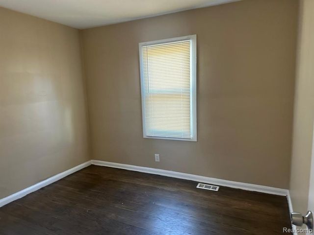 19337 Annott Street, Detroit, MI 48205