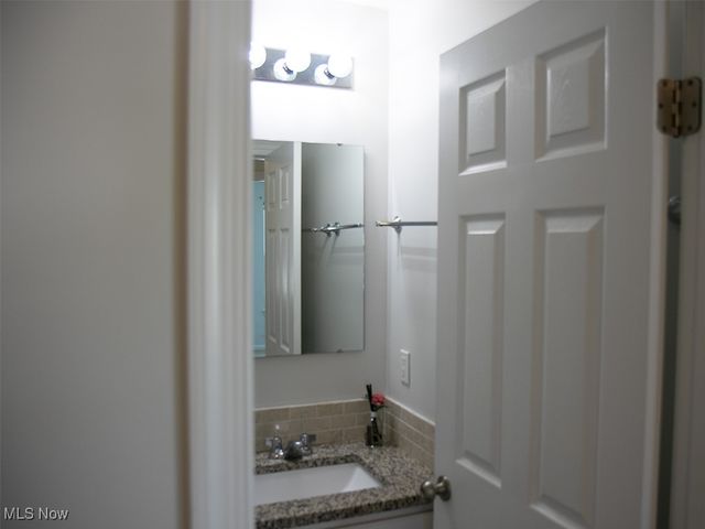 4910 Fallen Leaf Trail, Brunswick Hills, OH 44212