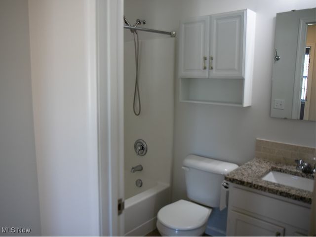 4910 Fallen Leaf Trail, Brunswick Hills, OH 44212