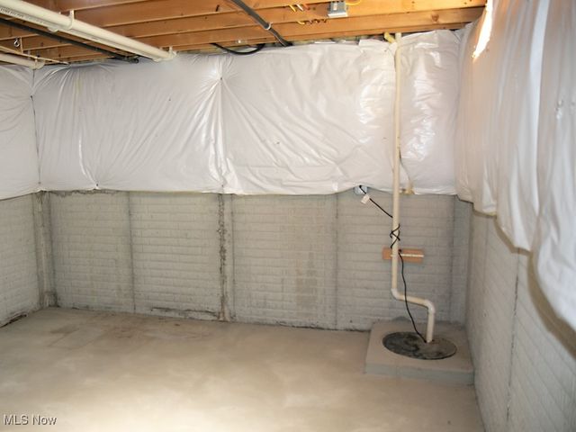 4910 Fallen Leaf Trail, Brunswick Hills, OH 44212