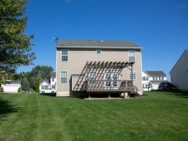 4910 Fallen Leaf Trail, Brunswick Hills, OH 44212