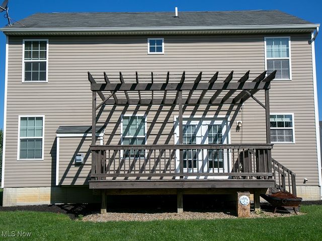 4910 Fallen Leaf Trail, Brunswick Hills, OH 44212