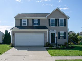4910 Fallen Leaf Trail, Brunswick Hills, OH 44212
