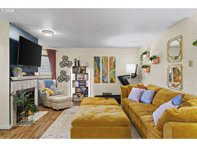 20120 LARKSPUR Ln 81, West Linn, OR 97068