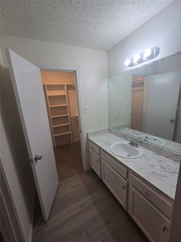 103 Mesa Moor Drive, Glenn Heights, TX 75154