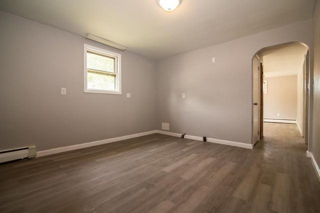 82 S Jewett Street, Manchester, NH 03103