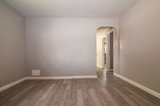 82 S Jewett Street, Manchester, NH 03103