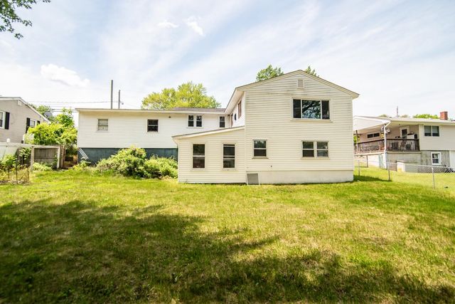 82 S Jewett Street, Manchester, NH 03103