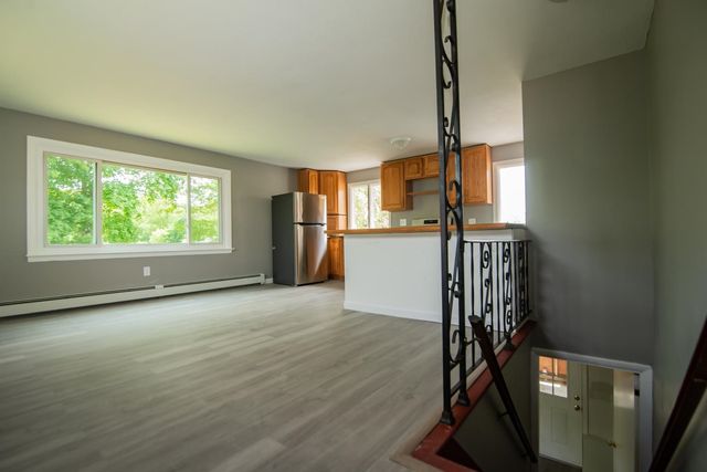 82 S Jewett Street, Manchester, NH 03103