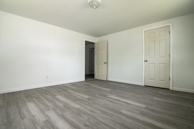 82 S Jewett Street, Manchester, NH 03103