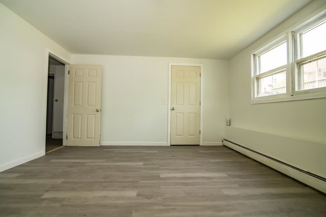 82 S Jewett Street, Manchester, NH 03103