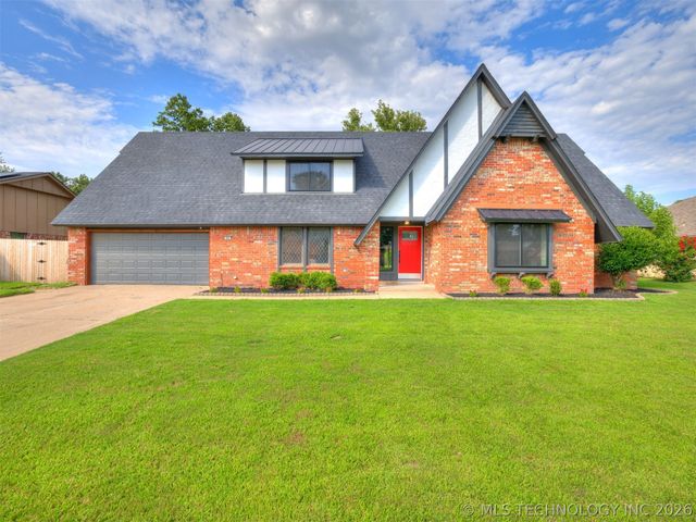 826 Lynwood Lane, Broken Arrow, OK 74011