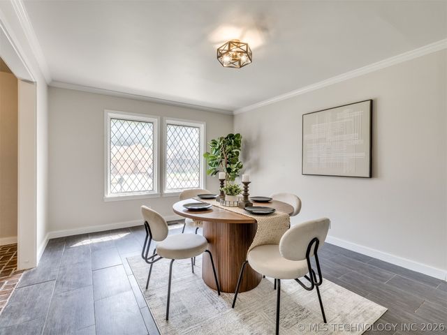 826 Lynwood Lane, Broken Arrow, OK 74011