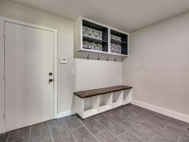 826 Lynwood Lane, Broken Arrow, OK 74011