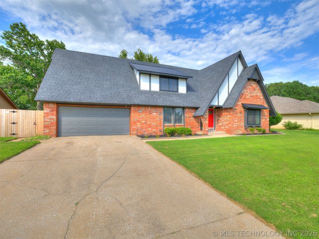 826 Lynwood Lane, Broken Arrow, OK 74011
