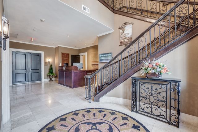 8616 Turtle Creek Boulevard 319, Dallas, TX 75225