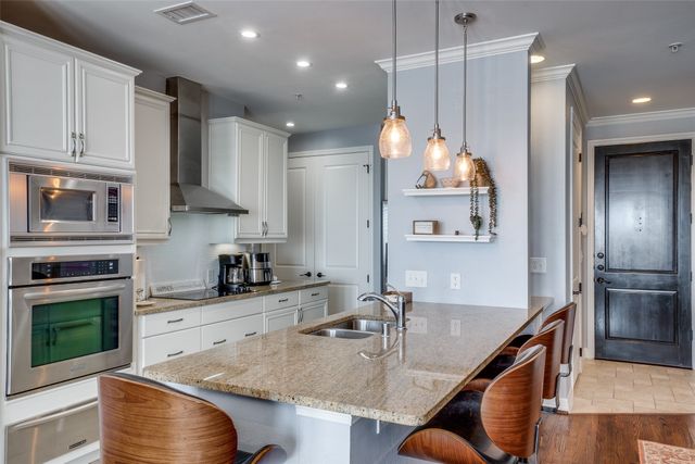 8616 Turtle Creek Boulevard 319, Dallas, TX 75225