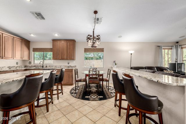 31267 N SADDLEBAG Lane, San Tan Valley, AZ 85143