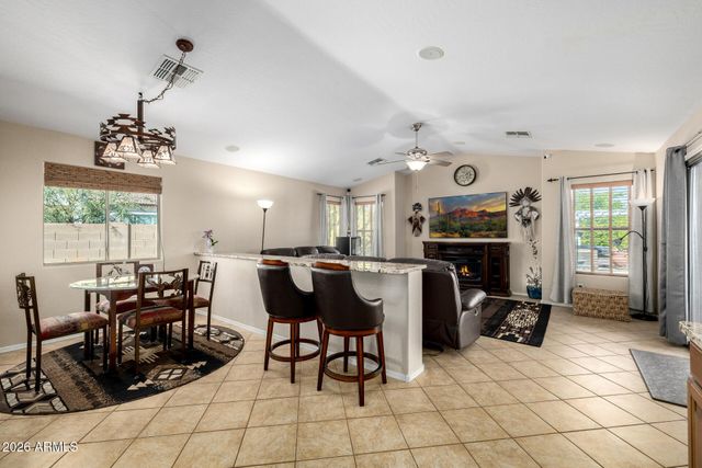 31267 N SADDLEBAG Lane, San Tan Valley, AZ 85143