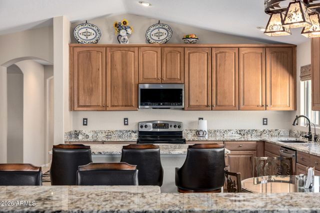 31267 N SADDLEBAG Lane, San Tan Valley, AZ 85143