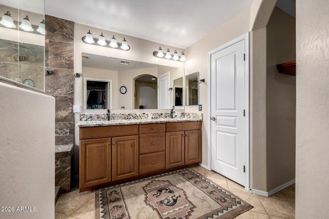 31267 N SADDLEBAG Lane, San Tan Valley, AZ 85143