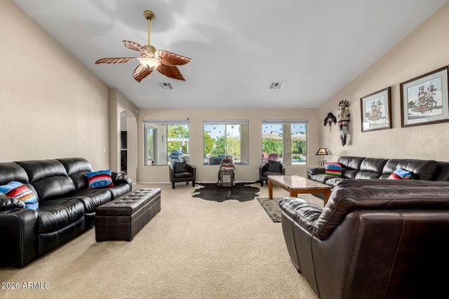 31267 N SADDLEBAG Lane, San Tan Valley, AZ 85143