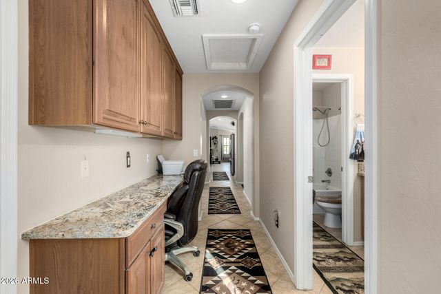 31267 N SADDLEBAG Lane, San Tan Valley, AZ 85143