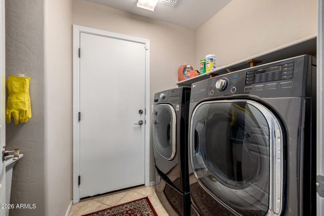 31267 N SADDLEBAG Lane, San Tan Valley, AZ 85143