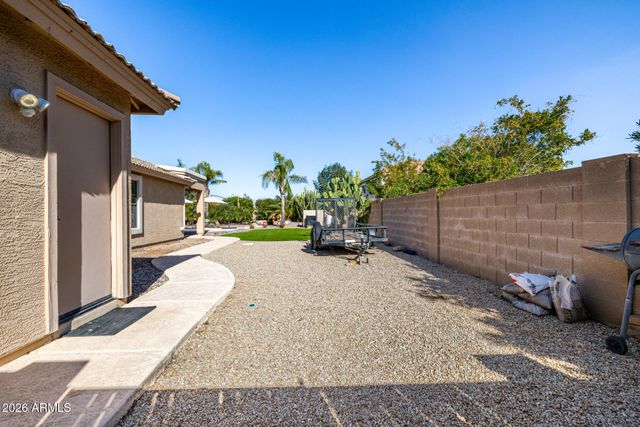 31267 N SADDLEBAG Lane, San Tan Valley, AZ 85143