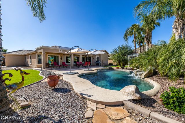 31267 N SADDLEBAG Lane, San Tan Valley, AZ 85143