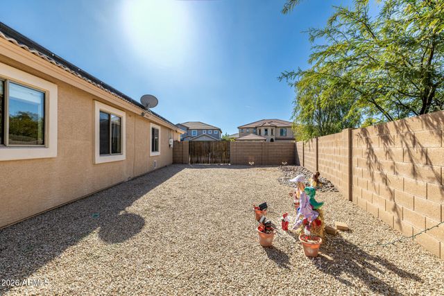 31267 N SADDLEBAG Lane, San Tan Valley, AZ 85143