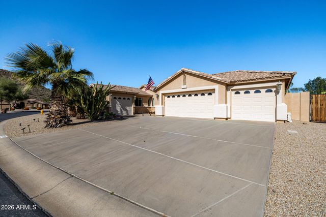 31267 N SADDLEBAG Lane, San Tan Valley, AZ 85143