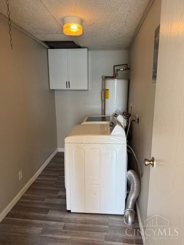 5077 Queenswood, West Chester, OH 45011